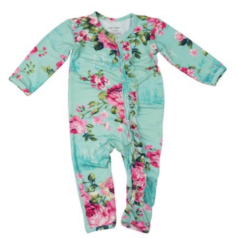 🚨HP🎉 POSH PEANUT AQUAL FLORAL ROMPER